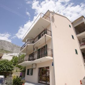 Apartments Petar Dugi Rat II