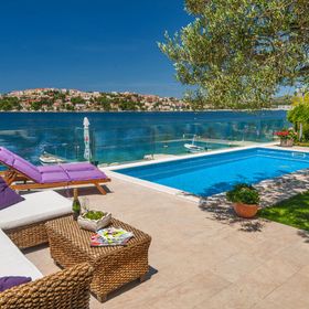 House Lucmar Rogoznica