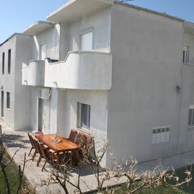 Apartments Ivica Kastel Gomilica