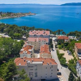 Apartments Mari Makarska