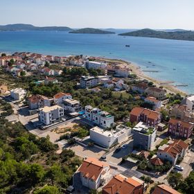 Apartments Nada Srima