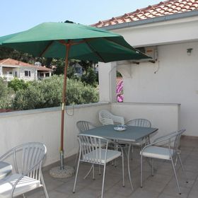 Apartment Vinko Postira