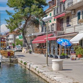 Apartments Daira Stomorska