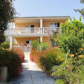 Apartments Antonio Orebic