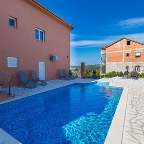 Apartments Tomica Novi Vinodolski