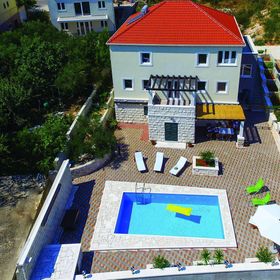 House Sandra Lumbarda