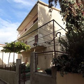 Apartments and Room Goran Makarska