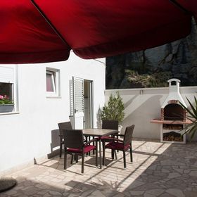 Apartments and Rooms Robi Podstrana