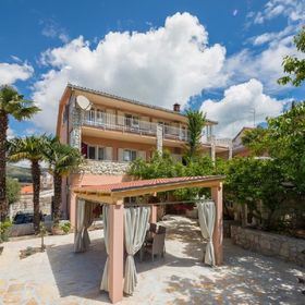 Apartment Dora Trogir II
