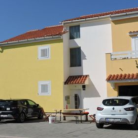 Apartments Sime Novalja