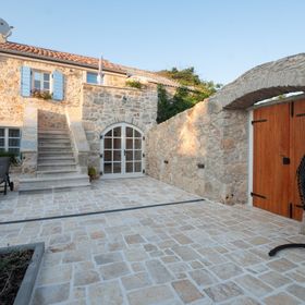 Villa Heritage Vila malena Vir