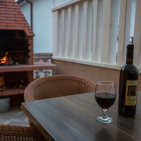 Apartments Dami Orebic