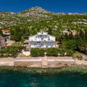 Apartment Toma Lukovo Sugarje