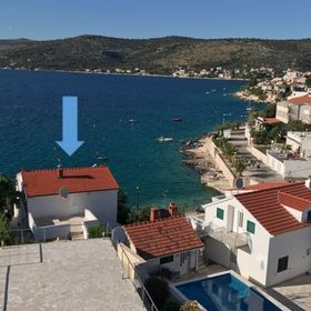 Apartments Modri Dragulj Razanj II