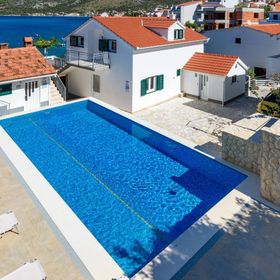 Apartments Modri Dragulj Razanj II