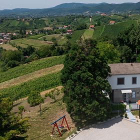Ház Családok Részére Parkolóhellyel Jastrebarsko, Prigorje - 20705 Jastrebarsko