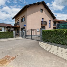 Apartmanok Gyermekes Családok Részére Karlovac - 20989