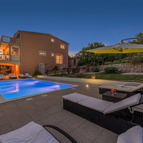 Apartmanok Családok Részére Medencével Stara Vas, Pag - 21031 Stara Vas