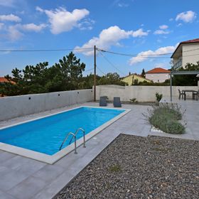 Nyaralóház Medencével Senj - 21661