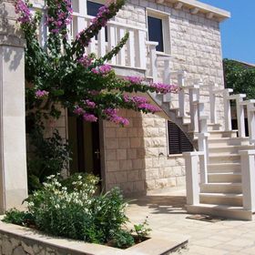 Apartments Vig Povlja