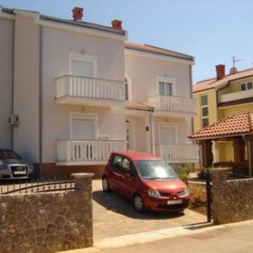 Apartmanok Parkolóhellyel Malinska, Krk - 23054 Malinska