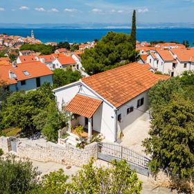 Nyaralóház Parkolóhellyel Sutivan, Brac - 23075 Sutivan