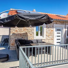 Ház Családok Részére Medencével Murter - 23203