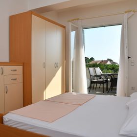 Apartmanok Parkolóhellyel Banjol, Rab - 23240 Banjol