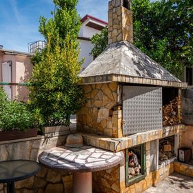 Apartmanok Parkolóhellyel Vir - 23251