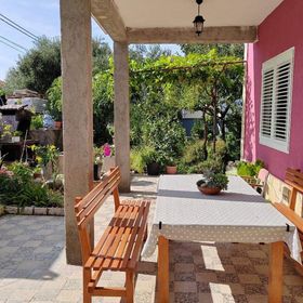 Apartmanok Parkolóhellyel Mundanije, Rab - 23299 Mundanije