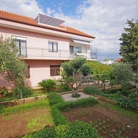 Apartmanok Parkolóhellyel Pirovac, Sibenik - 23330 Pirovac
