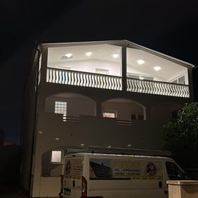 Apartmanok Parkolóhellyel Vir - 23444