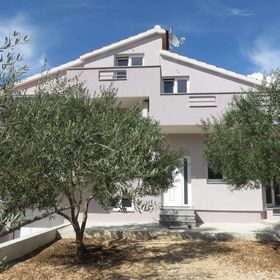 Ház Családok Részére Parkolóhellyel Biograd Na Moru, Biograd - 23498 Biograd Na Moru