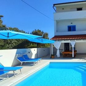 Apartmanok Családok Részére Medencével Privlaka, Zadar - 23555 Privlaka