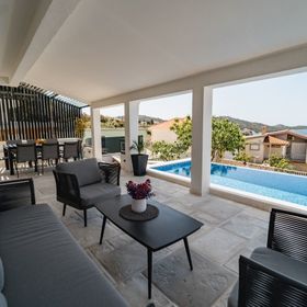 Luxusvilla A Tenger Mellett Medencével Razanj, Rogoznica - 23572 Ražanj