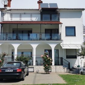 Apartments Tomy Medulin