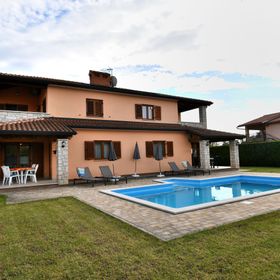 Apartment Nina Porec