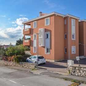 Apartments Ilija Novalja