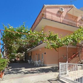 Apartments Sima Trogir
