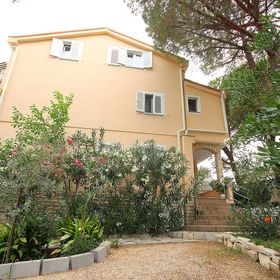 Apartments Dino Novalja