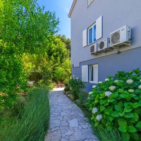 Apartments Keko Banjol