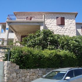 Apartments Paulina Postira