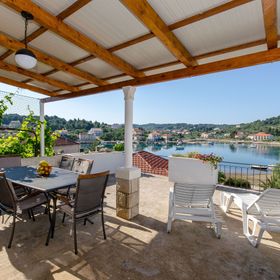 Apartment Sunny Lumbarda