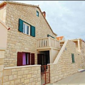 Apartment Tonci Postira