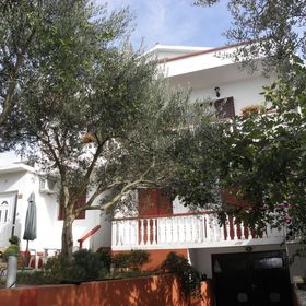 Apartments Pere Povljana