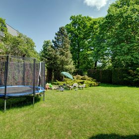 DOMEČEK u zámeckého parku