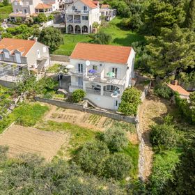 Apartments Mat Mlini