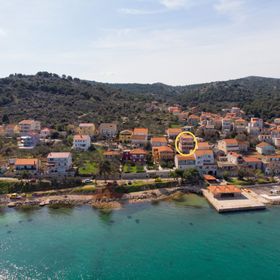 Apartment Krešo Tkon