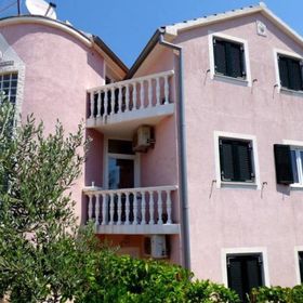 Apartments Dragan Jezera II