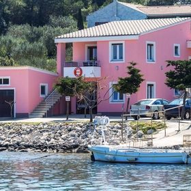 Apartments Zvone1 Veli Rat